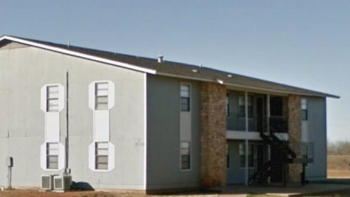 100 Prairie Cir, Electra, TX 76360-2843
