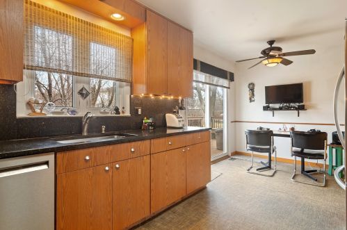 115 Eastwood Dr, Bannockburn IL  60015-5009 exterior