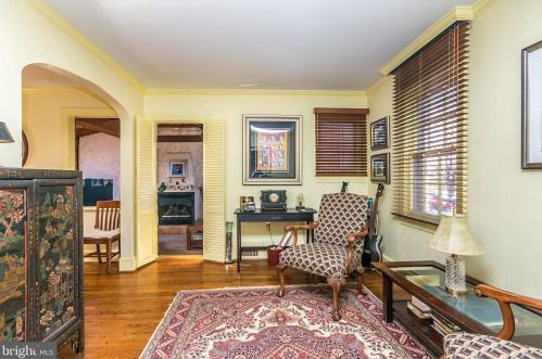 2704 1st Rd, Arlington, VA 22201-1005