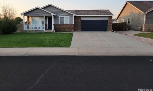 303 28th Street Dr, Greeley, CO 80631-1216