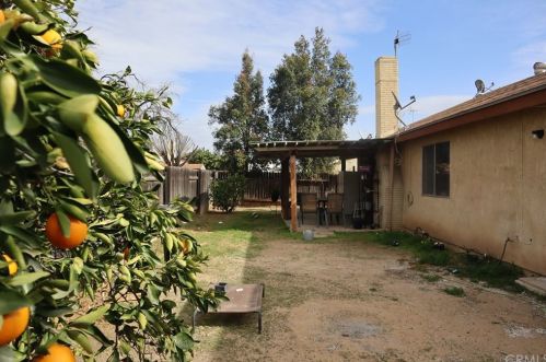 10741 Collett Ave, Riverside CA  92505-2943 exterior