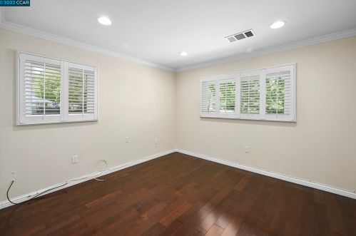 391 Maureen Ln, Concord CA  94523-2136 exterior