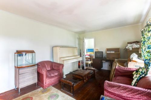 1487 Mercer Ave, Atlanta GA  30337-1515 exterior