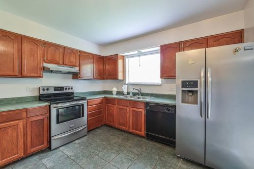 545 Bessinger Dr, Cincinnati OH 45240-3956 exterior