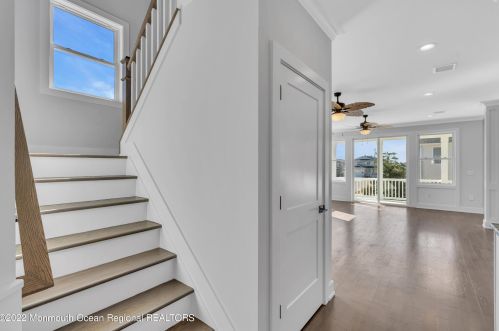 19 Sturgis Rd, Lavallette NJ 08735-2843 exterior