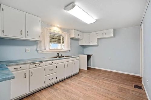 609 Virginia Ave, Rochester PA  15074-1243 exterior