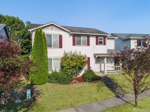 7409 Village Dr, Sumner, WA 98390-8271