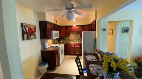 2230 Goebbert Rd, Arlington Hts IL  60005-4201 exterior
