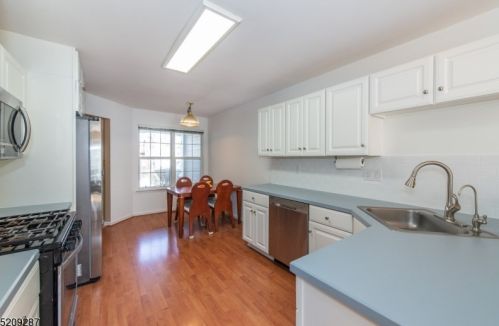 7 Sycamore Ln, Dover NJ  07869-3704 exterior