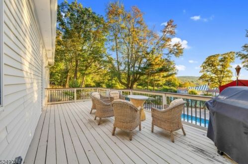 35 Mallard Dr, Hackettstown NJ  07840-2821 exterior