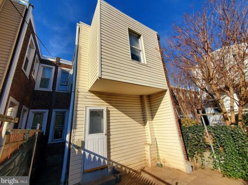 4647 Front St, Philadelphia PA 19106-2249 exterior