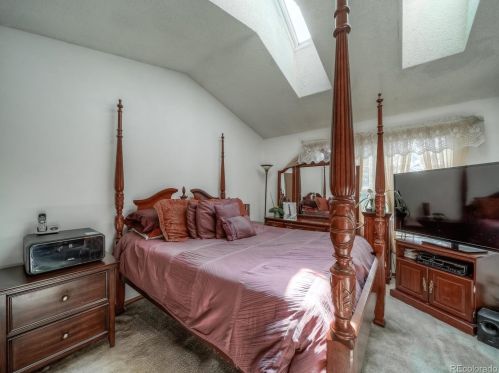 11885 Kepner Dr, Aurora CO 80012-3284 exterior