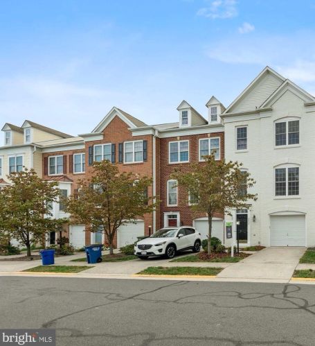 2426 Terra Cotta Cir, Herndon, VA 20171-4693