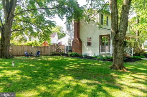 1217 Pine Ave, Shady Side MD 20764-9575 exterior