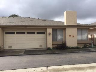 4269 Mirage Ln, Oceanside, CA 92056-4714