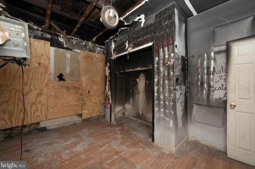 1302 Park Blvd, Camden NJ 08103-2756 exterior