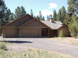 56724 Spring River Loop, Bend, OR 97707-2063