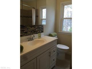 423 Dunham Massie Dr, Hampton, VA 23669-1743