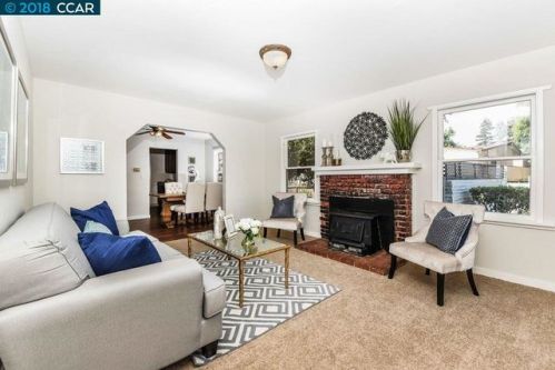 3078 Willow Pass Rd, Concord CA  94519-2552 exterior