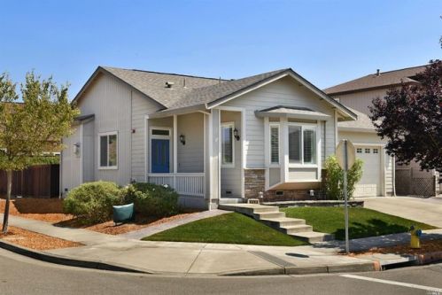 8056 Leno Dr, Windsor, CA 95492-7738