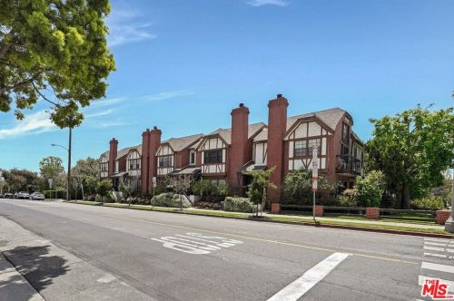 810 Stanford St, Santa Monica, CA 90403-2251