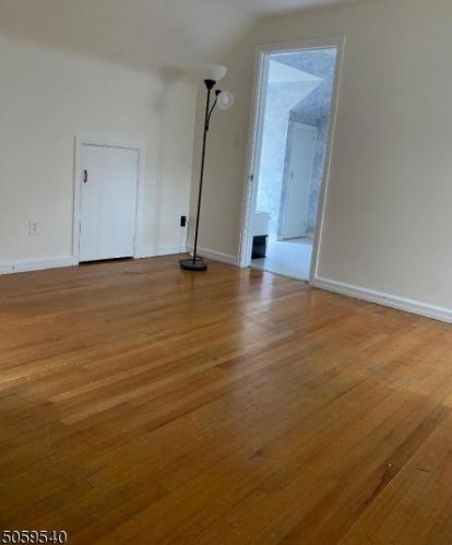 208 Totowa Rd, Paterson NJ 07512-2071 exterior