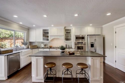 9 Mount Wittenburg Ct, San Rafael, CA 94903-1057