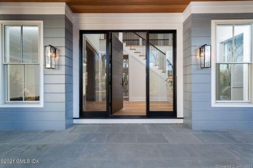 27 Evergreen Rd, Greenwich, CT 06830-4611