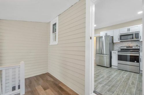 77 Wilson Ave, Windsor CT  06095-4612 exterior