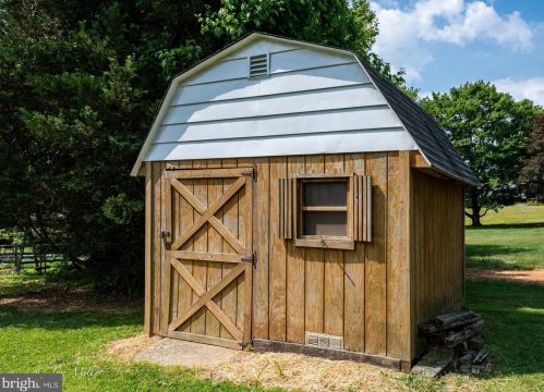 2112 Arden Dr, Fallston MD  21047-1404 exterior