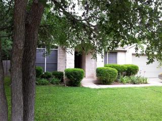 3604 Malone Dr, Austin TX  78749-6968 exterior