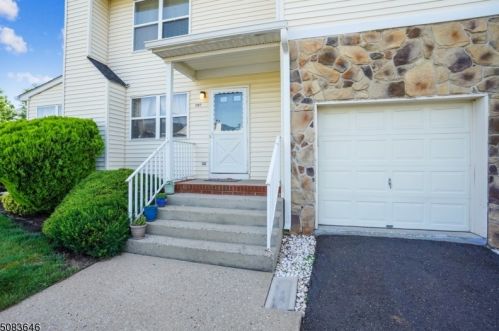297 Ventnor Ct, Piscataway, NJ 08854-2192