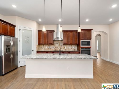 538 Carriage House, Spring Branch TX  78070-4983 exterior