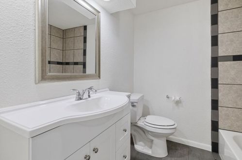 2612 Avenida Loop, Irving TX  75062-5131 exterior