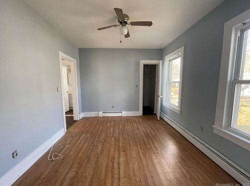 54 Emmett Ave, Derby CT  06418-1210 exterior
