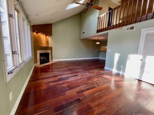 14 Uplands Way, Glastonbury, CT 06033-3357