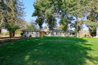 10769 Ashlan Ave, Tivy Valley, CA 93657-9321