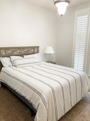 1926 Chesham Dr, Carrollton TX 75007-2403 exterior