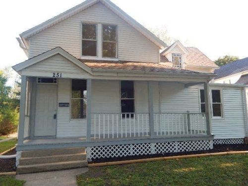 251 Center St, Paxton, IL 60957-0013