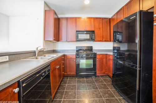 2225 Aurora Dr, Pingree Grove, IL 60140-6430