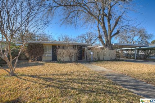 350 Rexford Dr, San Antonio, TX 78216-6449