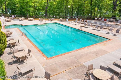 23 Manchester Ct, Tinton Falls NJ 07701-5490 exterior