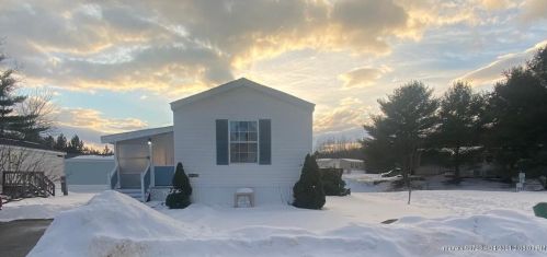 67 Autumn Ln, Lewiston, ME 04240-2234