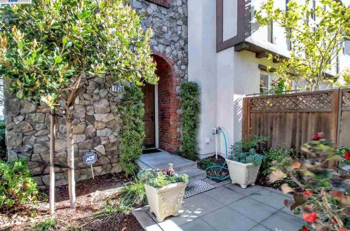7836 Stoneleaf Rd, San Ramon, CA 94582-5667