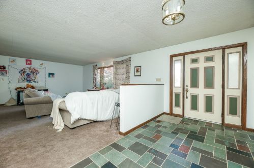 2011 Wagner Rd, Batavia, IL 60510-8919