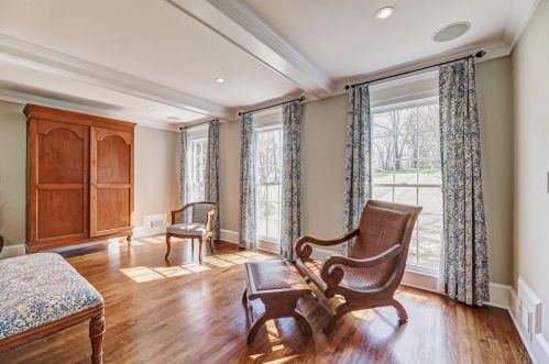 7000 Hunters Br Dr, Atlanta GA  30328-1718 exterior