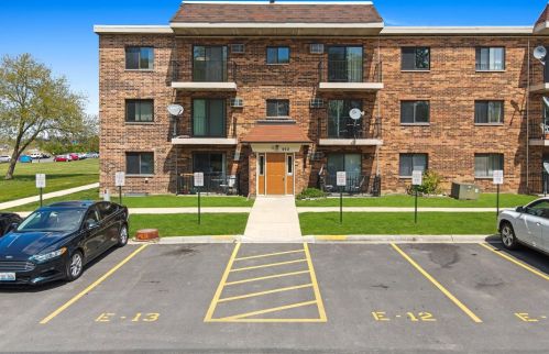 970 Rohlwing Rd, Addison IL  60101-6164 exterior