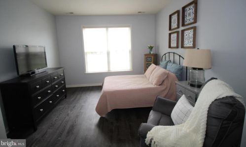 26 Kyle Way, Trenton NJ 08628-2525 exterior