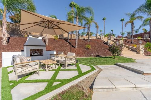 17426 Half Moon Ct, Riverside CA  92503-7055 exterior
