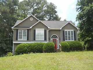 721 Maplelake Dr, Acworth, GA 30101-4767